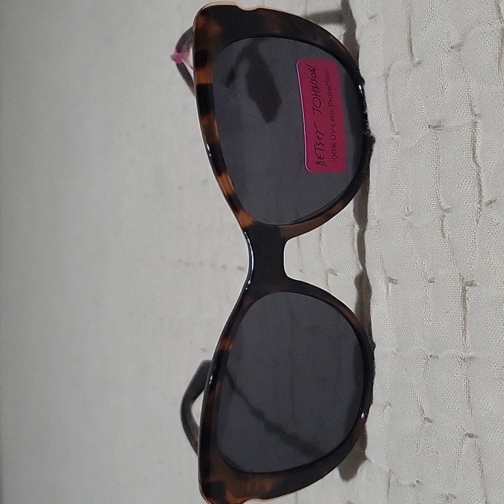 Nwt Betsey Johnson Butterfly Sunglasses